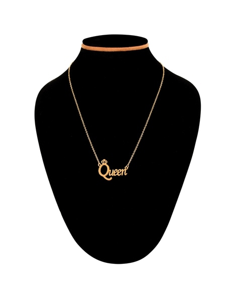 gold queen pendant