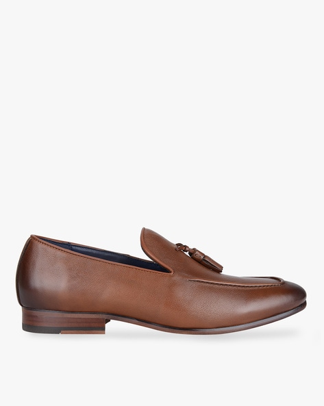 Steve madden cheap tassel loafers