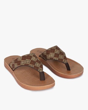 flat chappals online