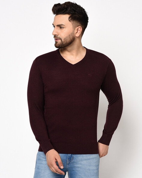 burgundy pullover sweater