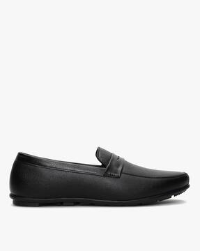 Best Offers on Loafers upto 20-71% off 