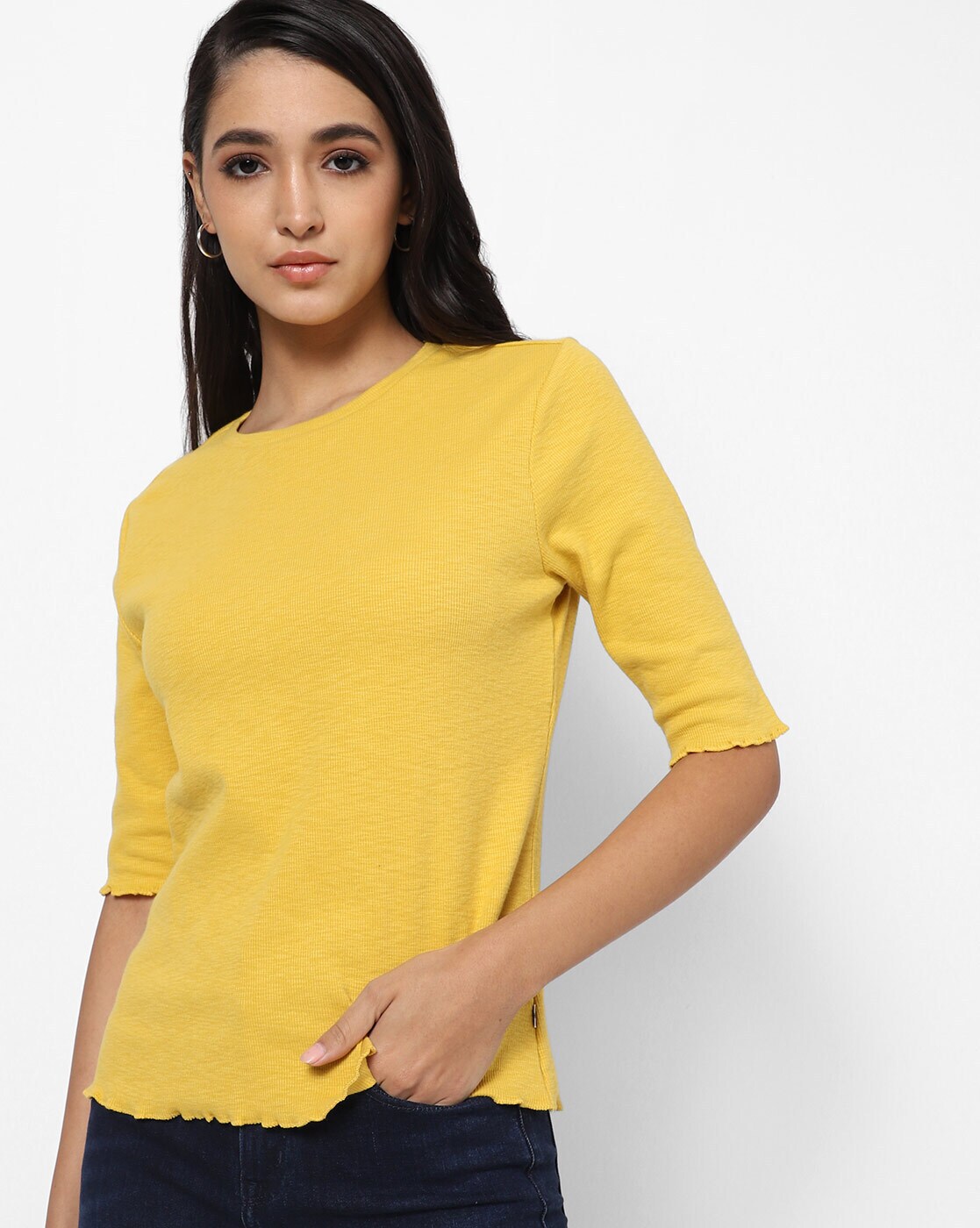 Buy Yellow Tshirts for Women by LEVIS Online 