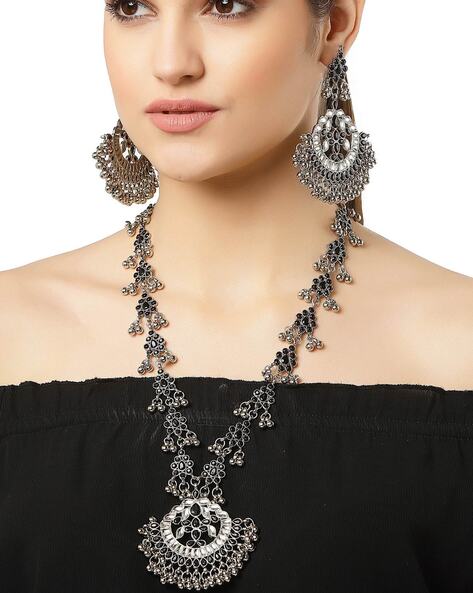 Buy Black FashionJewellerySets for Women by Karatcart Online