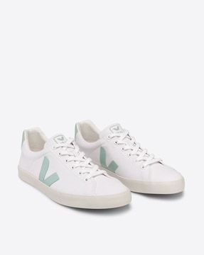 veja slip on