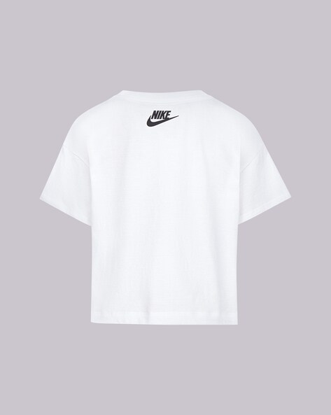 Girls white 2024 nike tshirt