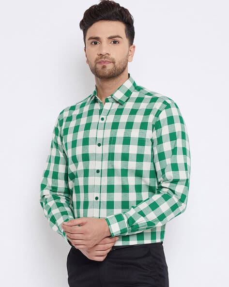 big w green shirt