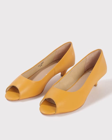 Best Offers on Peep toe pumps upto 20 
