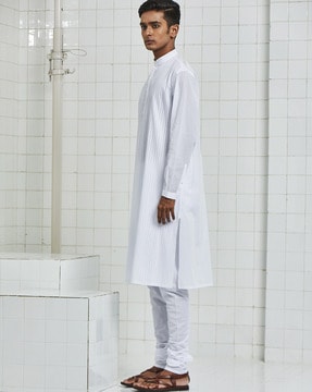 Mandarin Collar Kurta Pyjama Set