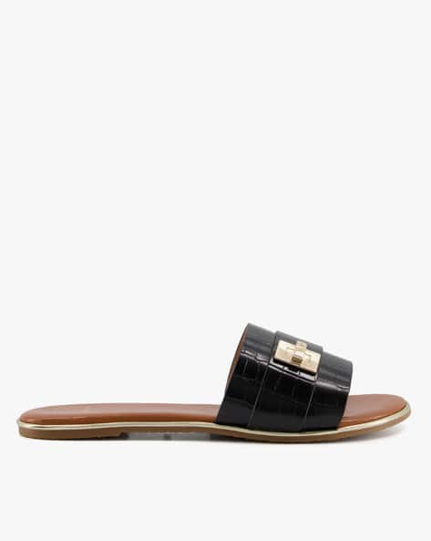 dune lock sandals