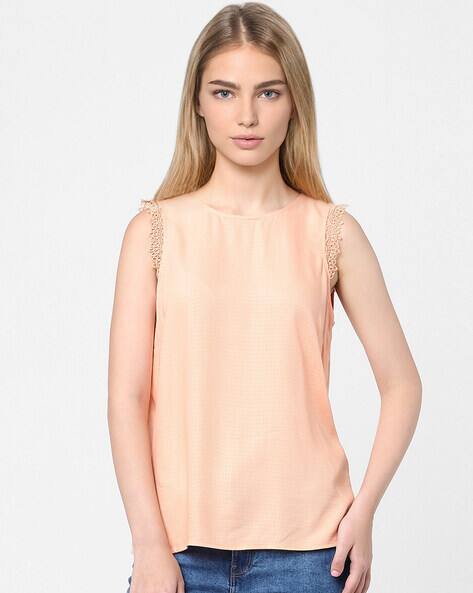 ISCENERY BY VERO MODA Round-Neck Top with Lace Accent