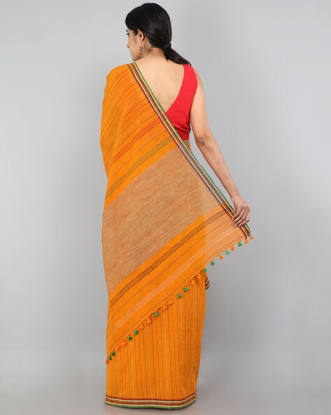 Dhakai jamdani saree in white and black