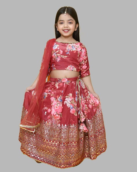 How to look your best in Bridal Lehnga for short height girls – Let's Get  Dressed