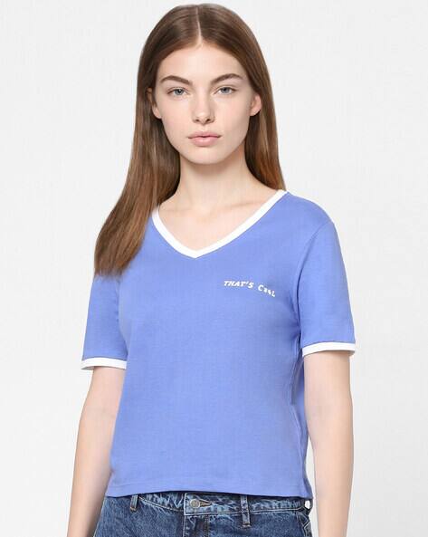 JDY BY ONLY Typographic Print V-neck T-shirt