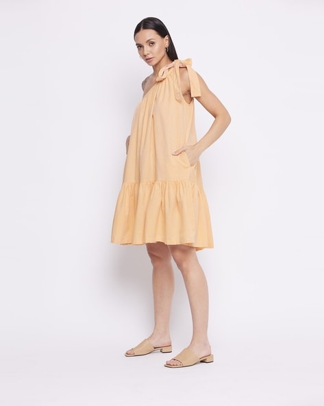 Tie up outlet sleeve dress