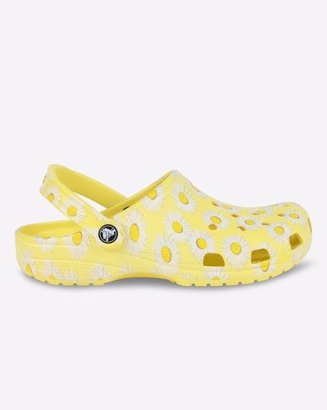 Fur discount yellow crocs