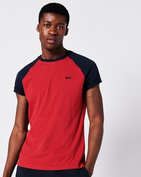 Hollister raglan hotsell t shirt