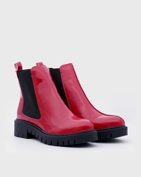 sorel black and red boots