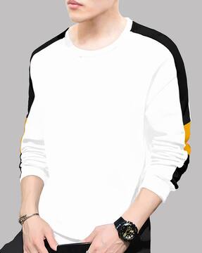 gespo white t shirt