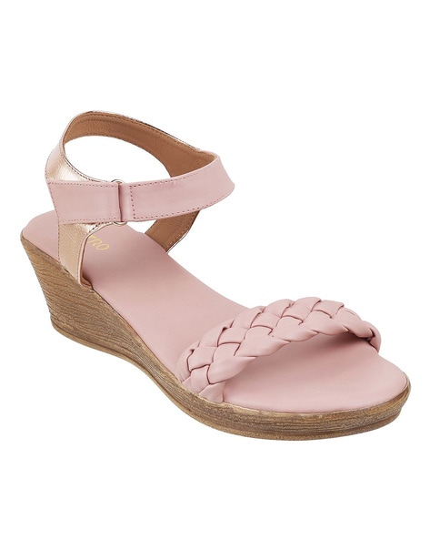 Wedges outlet online ajio