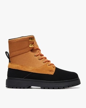 Dc hot sale uncas boots