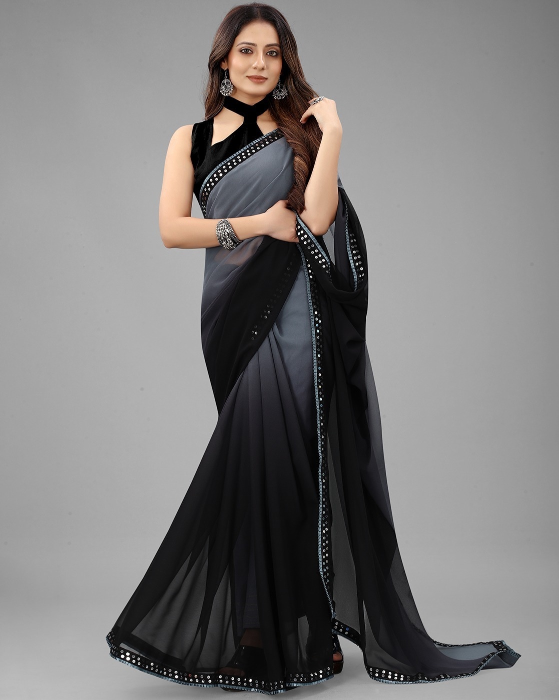 Buy Grey & Black Sarees for Women by Dwini Online | Ajio.com
