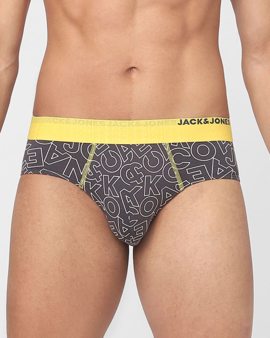 Typographic Print Regular Brief