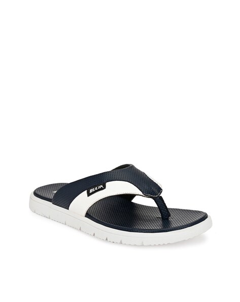 bucik chappals