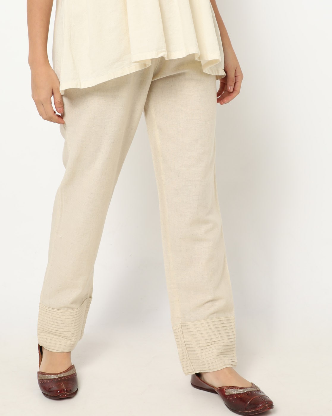 Jeans & Pants | Bossini Sandal Colour Pant | Freeup