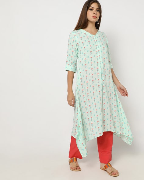 ajio kurtas below 300