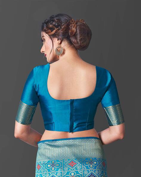 Embroidery work blouses . . . . . . . . #southindianfashion #embroidery  #bridesofindia #bri… | Simple blouse designs, Fancy blouse designs, New  saree blouse designs