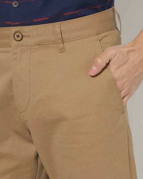 Men's Performance Chino Pants in Khaki | Southern Tide