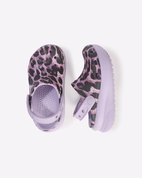 Purple cheap camo crocs