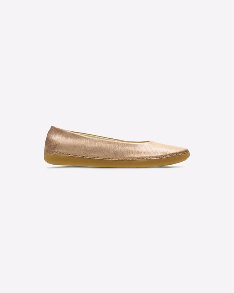 Clarks Round-Toe Slip-On Flat Shoes