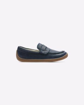 Clarks navy clearance blue loafers