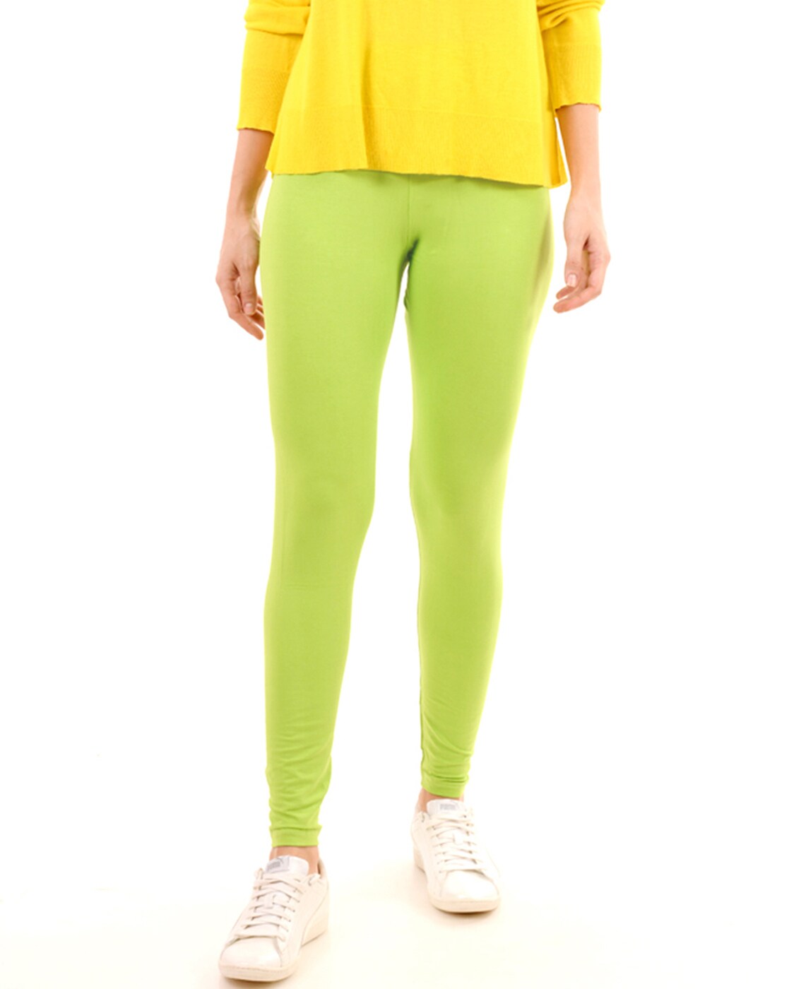 Reliance Trends - Official - Look like a trendsetter as you flex and  stretch your muscles. Our ankle length leggings will help you workout  comfortably! #WorkoutWear #Trends | Facebook