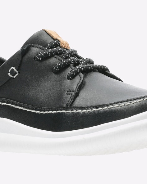 Clarks cloud hot sale shoes