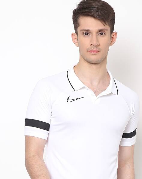 Buy White Tshirts for Men by NIKE 