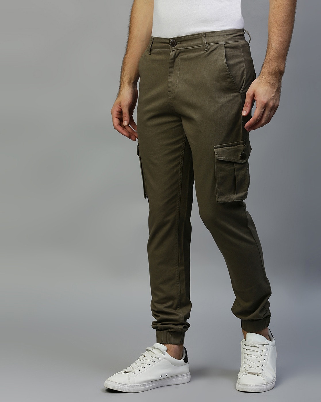 Here's a Peek at J.Crew's Pinteresting November Style Guide | Pants outfit  men, Mens outfits, Green pants outfit