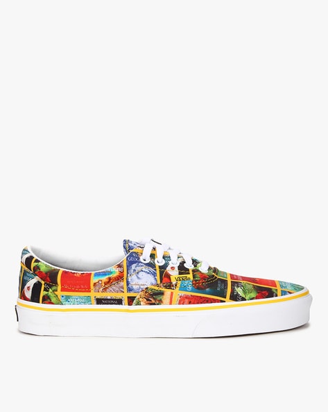 Native Shoes Jefferson Star Wars Print Sneakers for Men, and Women - EVA  Upper with Footbed, and Rubber Toe Design 10 Women/8 Men Shell White/Shell  White/Comic Multi All Over Print