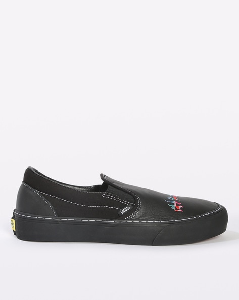 Buy Vans Unisex Black Sneakers - Casual Shoes for Unisex 8220977 | Myntra