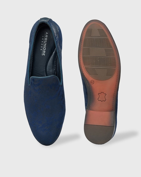 aquila slip on shoes