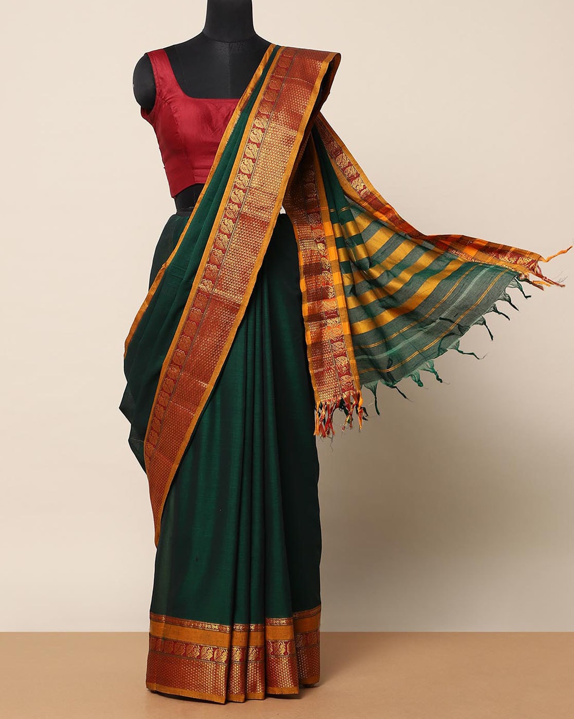 Buy Blue Sarees for Women by Rangita Online | Ajio.com