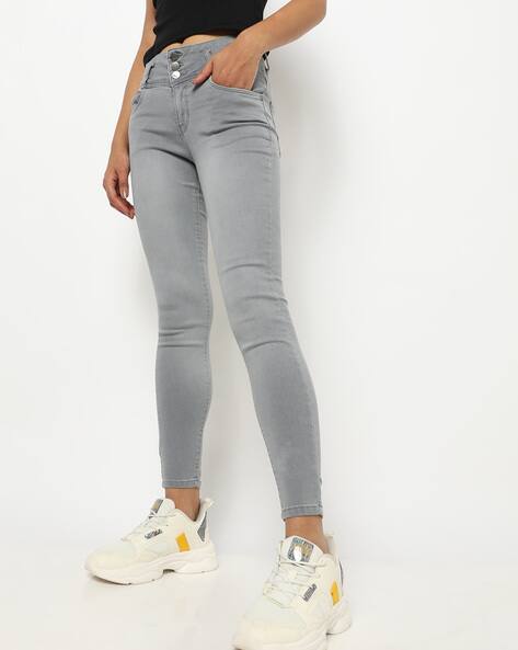 Women Light-Wash Skinny Jeans
