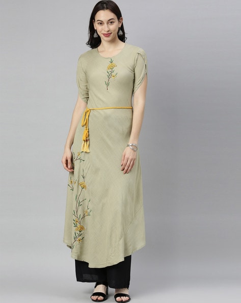 Latest Ethnic Wear for Women | Buy Women Clothing | Taruni | Taruni
