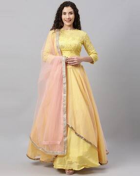 Women's Ethnic Wear Online: Low Price 