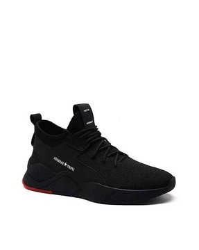 pure black sports shoes