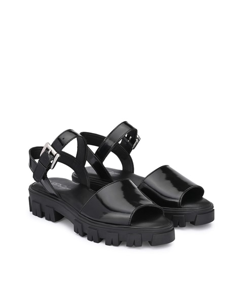 Black chunky buckle online sandals