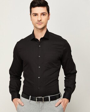 black shirt suitable pant