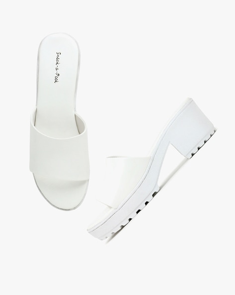 Viona White Sandal – turning every step into a stylish spectacle. Walk with  confidence, be the talk of the town. 👡💖✨ #sneakers… | Instagram