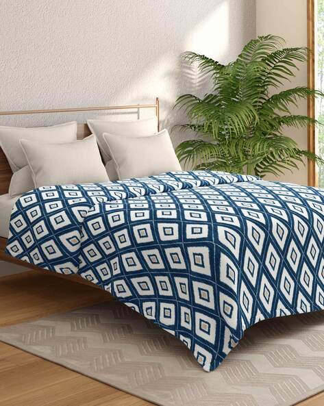 Geometric Print Double Bed Blanket